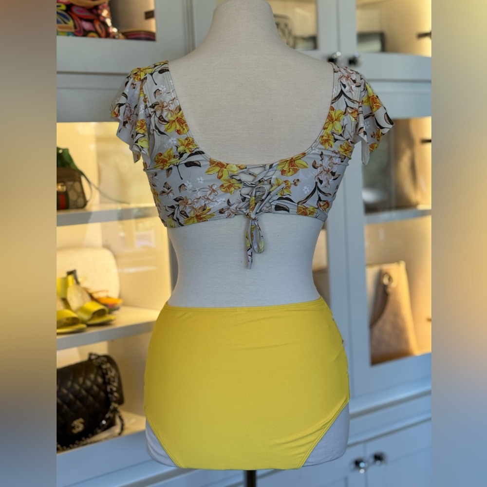 Floral Crop Top and Yellow High-Waisted Bikini Set. Size Medium. - Picture 2 of 4